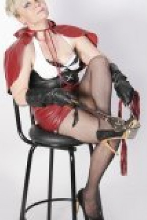 Индивидуалка Лея